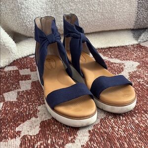 Women's Navy Sandals